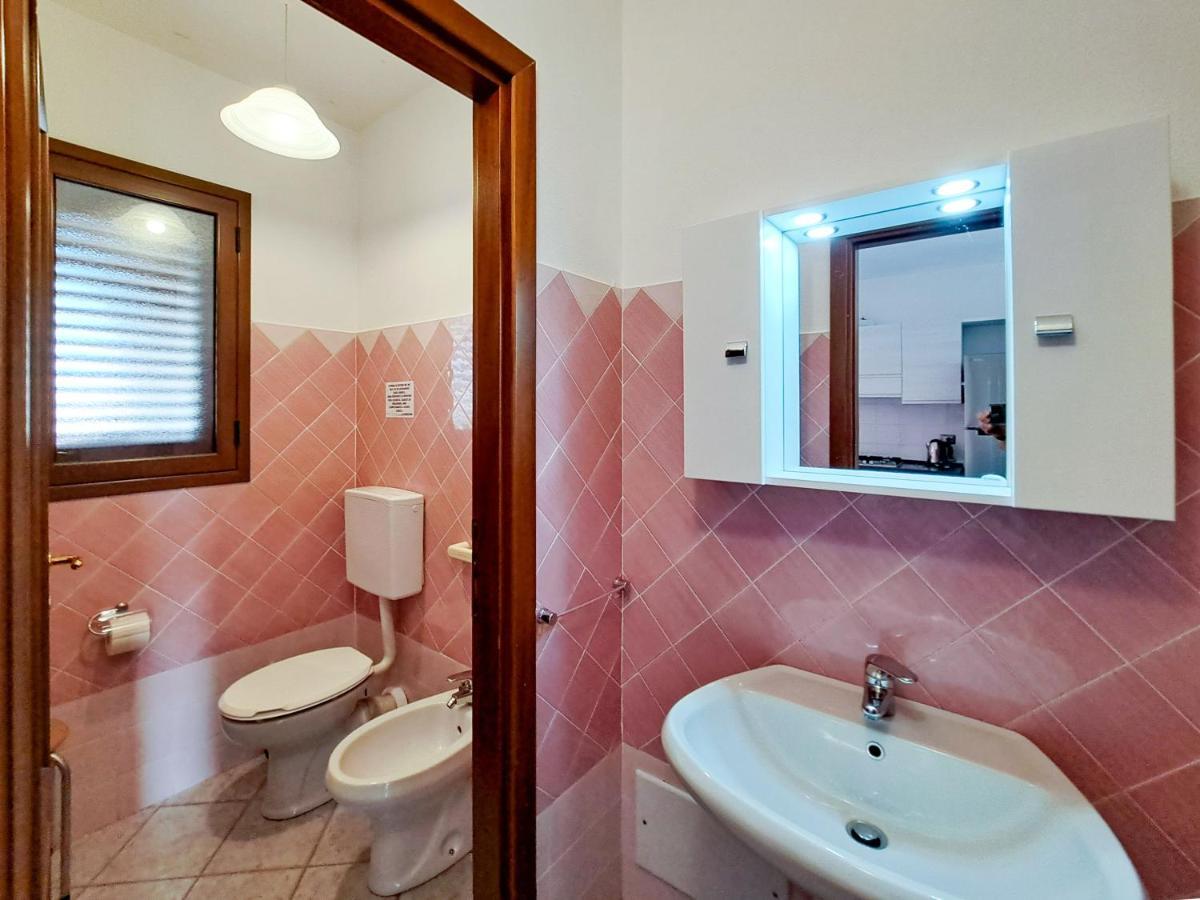 Appartamento Trilocale Vicino Al Centro Di San Teodoro San Teodoro  Luaran gambar